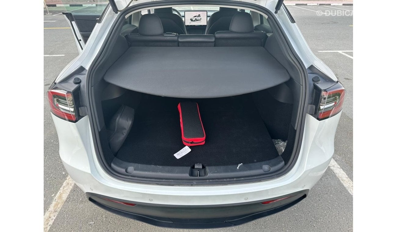 Tesla Model Y Long Range