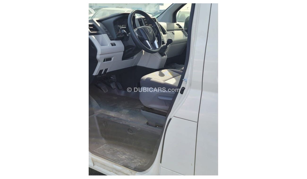 تويوتا هاياس toyota hiace 2023 3.5l v6 petrol manual gcc