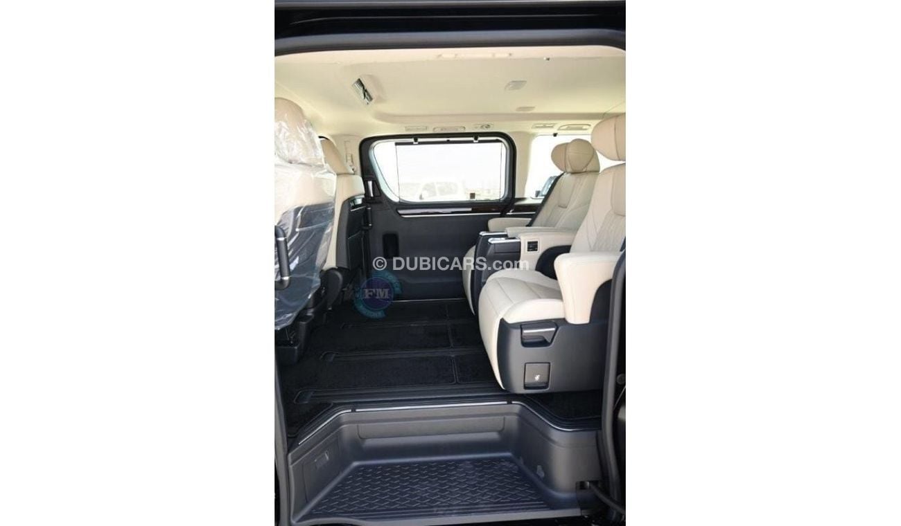 تويوتا جرافينا V Luxury 2.8L Diesel 6-Seater Automatic