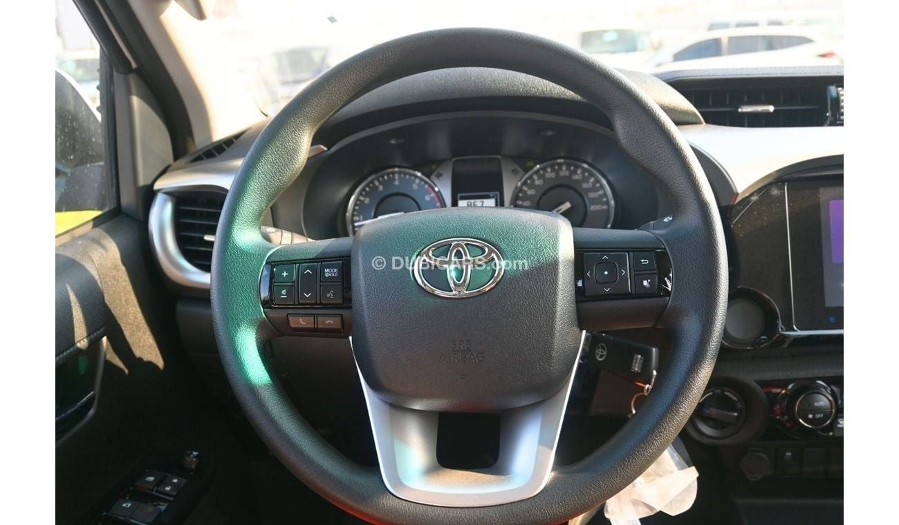 تويوتا هيلوكس Toyota Hilux 2.7L Petrol Manual 4WD 2025