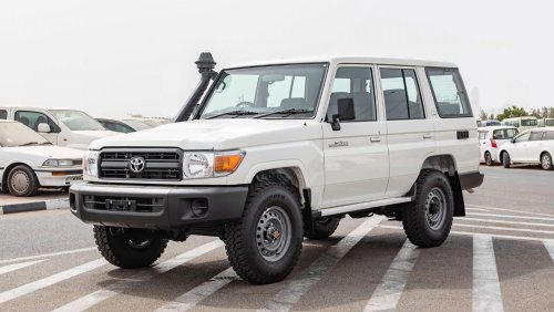 Toyota Land Cruiser Hard Top (RHD) Toyota Land Cruiser 76 DC 4.2D Power Window MT MY2023 – White