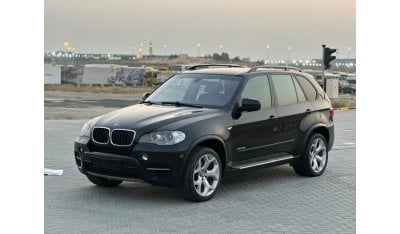 بي أم دبليو X5 xDrive 35i موديل 2012 خليجي فل مواصفات كراسي جلد وبانوراما ومثبت سرعه وتحكم كهربي كامل ونظام صوت ممت