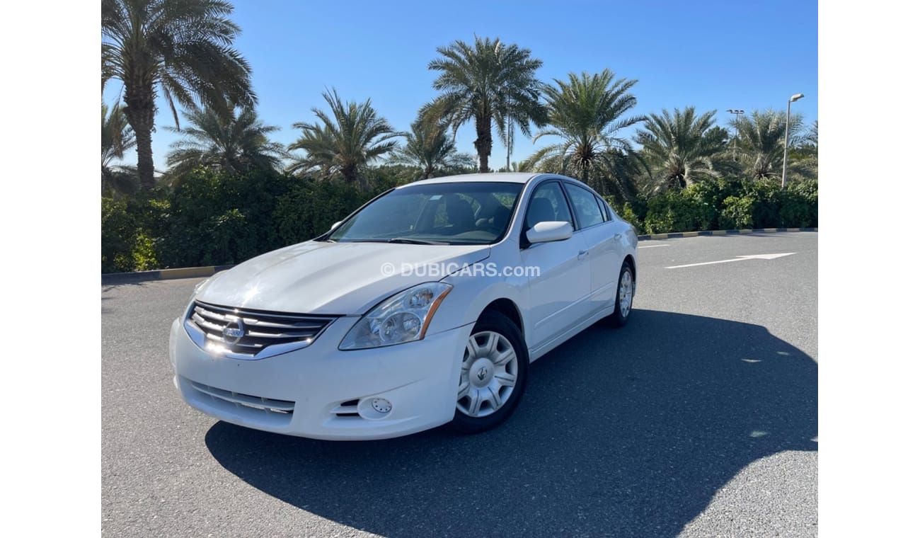 Nissan Altima SE Nissan Altima model 2012    ( UAS_ SPEC) VERY GOOD CONDITION