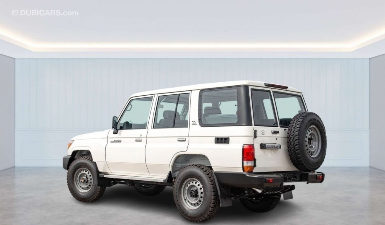 تويوتا لاند كروزر هارد توب 2023 TOYOTA LC76 LX V6 4.2L M/T - EXPORT ONLY