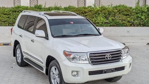 تويوتا لاند كروزر 2013 GXR V4 Full Option In Excellent Condition