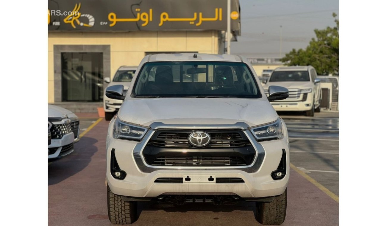 تويوتا هيلوكس Toyota hilux 2.4L Dsl M/T full option