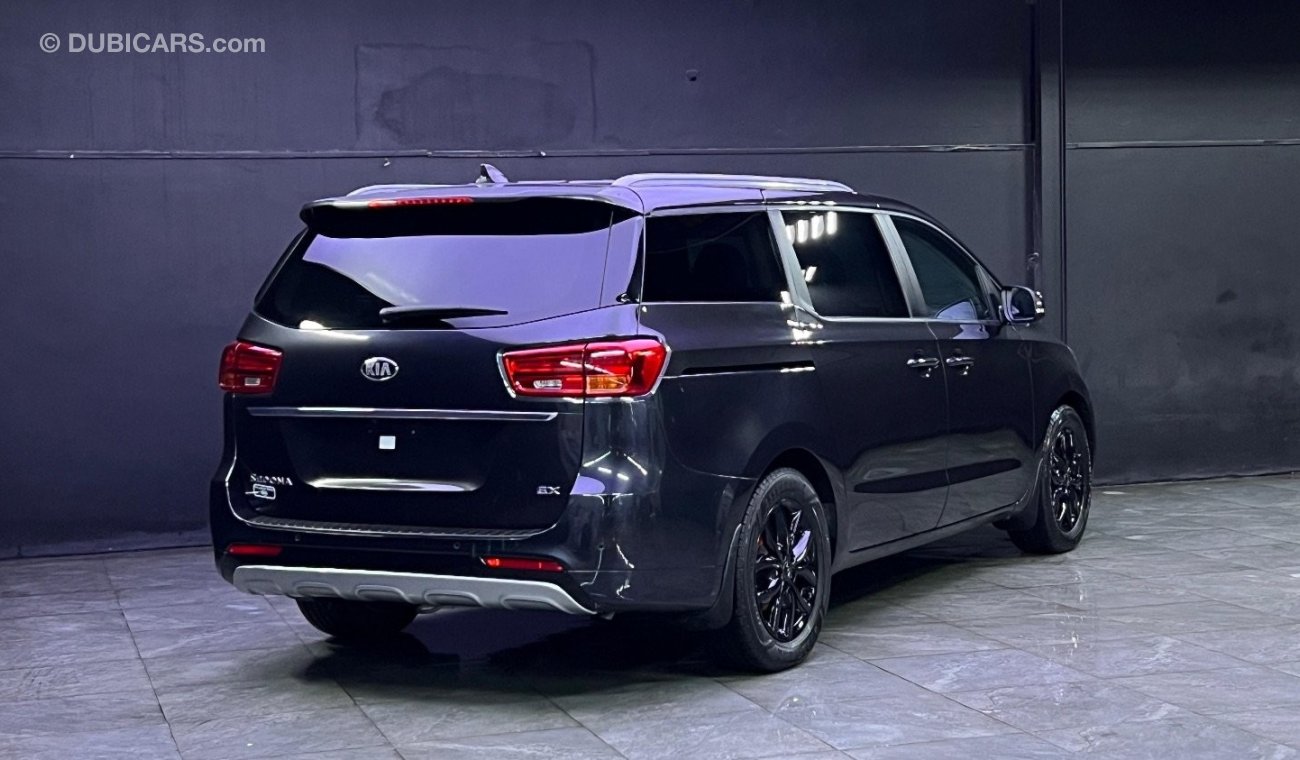 كيا سيدونا Kia Sedona Ex full option