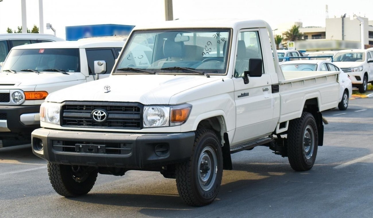 تويوتا لاند كروزر بيك آب SC 4.2L Diesel V6 Single Cabin