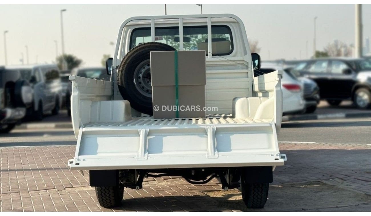 Toyota Land Cruiser Pick Up Toyota Land Cruiser Pick up LC79 SC 4.2D MT MY2024 – White