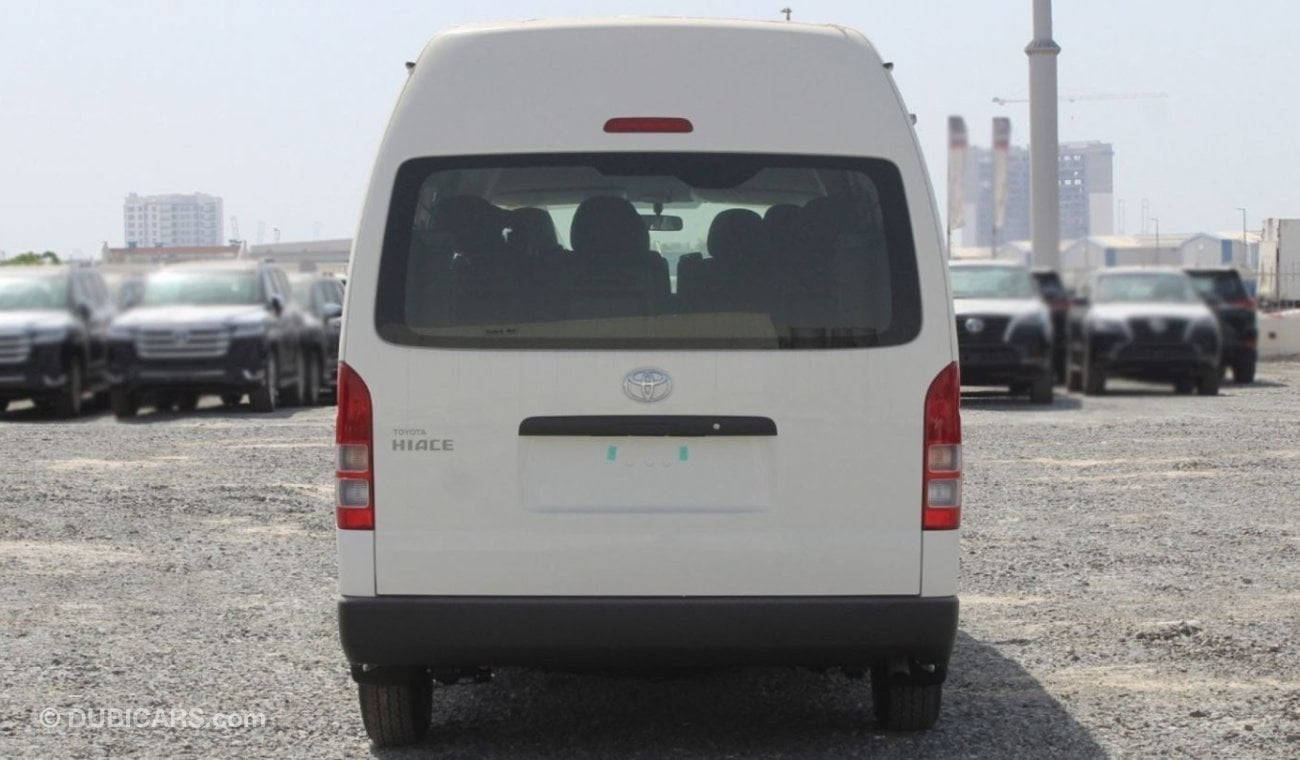 تويوتا هاياس HIACE 2.5L 15 SEATER AC H.ROOF