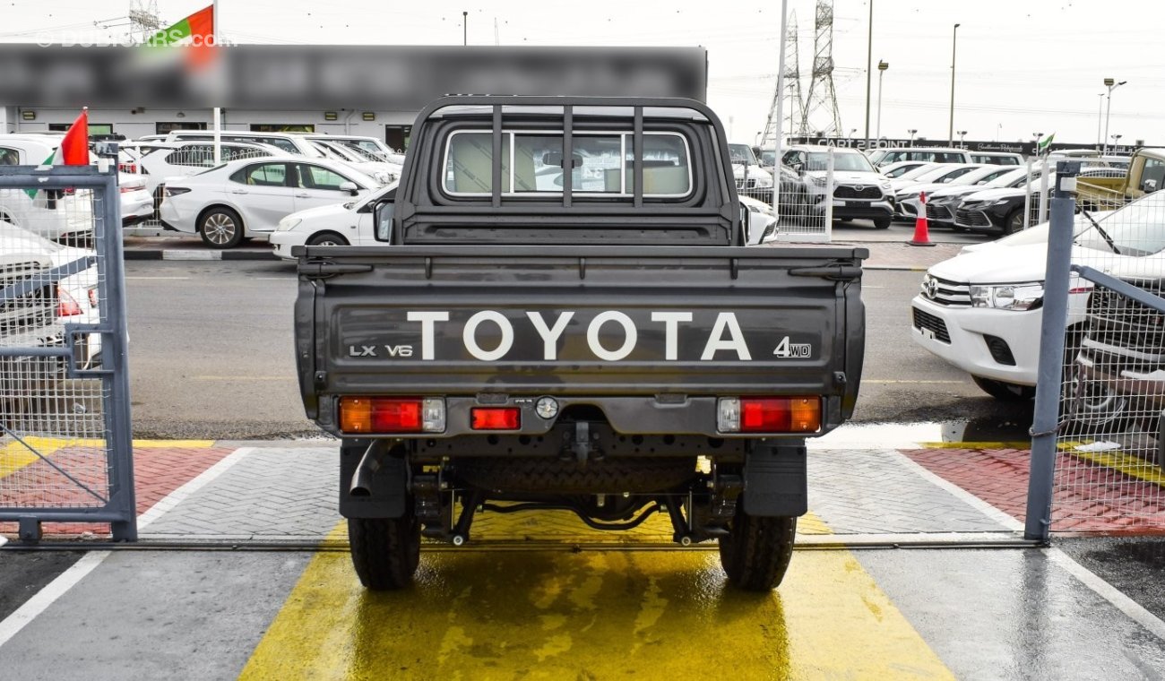 Toyota Land Cruiser Pick Up