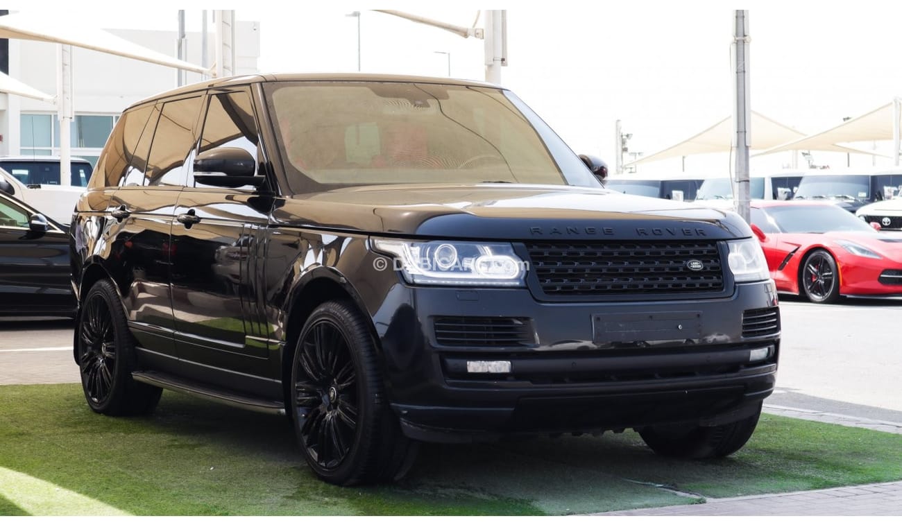 Used Land Rover Range Rover Vogue 2014 for sale in Sharjah - 454573