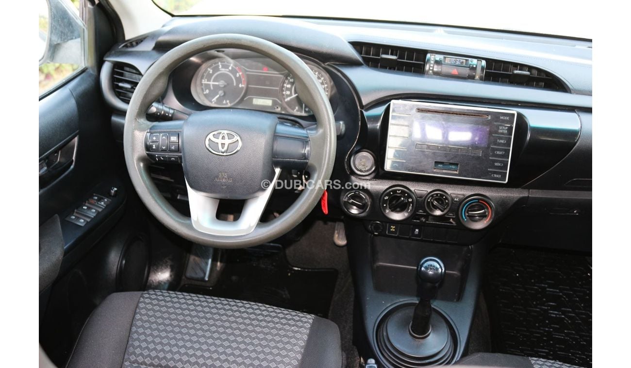 تويوتا هيلوكس DLS 2.4L Toyota Hilux diesel 2017 double Cab 4x4 Manual Gear