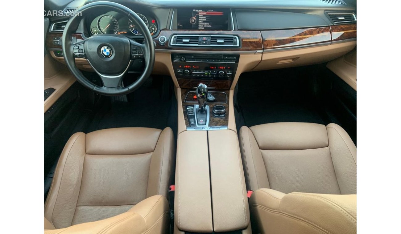 BMW 750Li Individual BMW 750 Li_TWIN POWER TERBO _GCC_2015_Excellent Condition _Full option