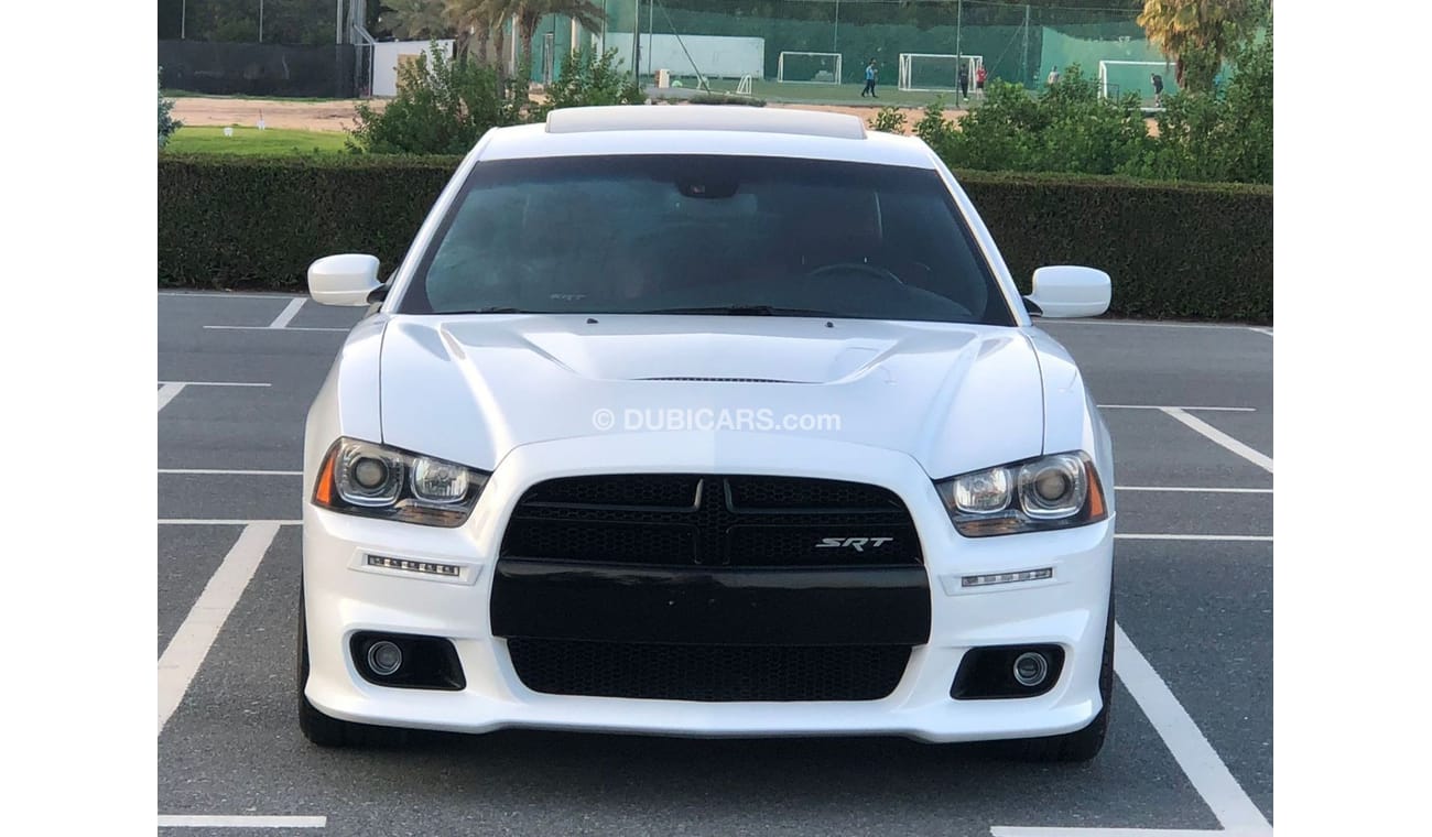 Dodge Charger SRT8 Super Bee