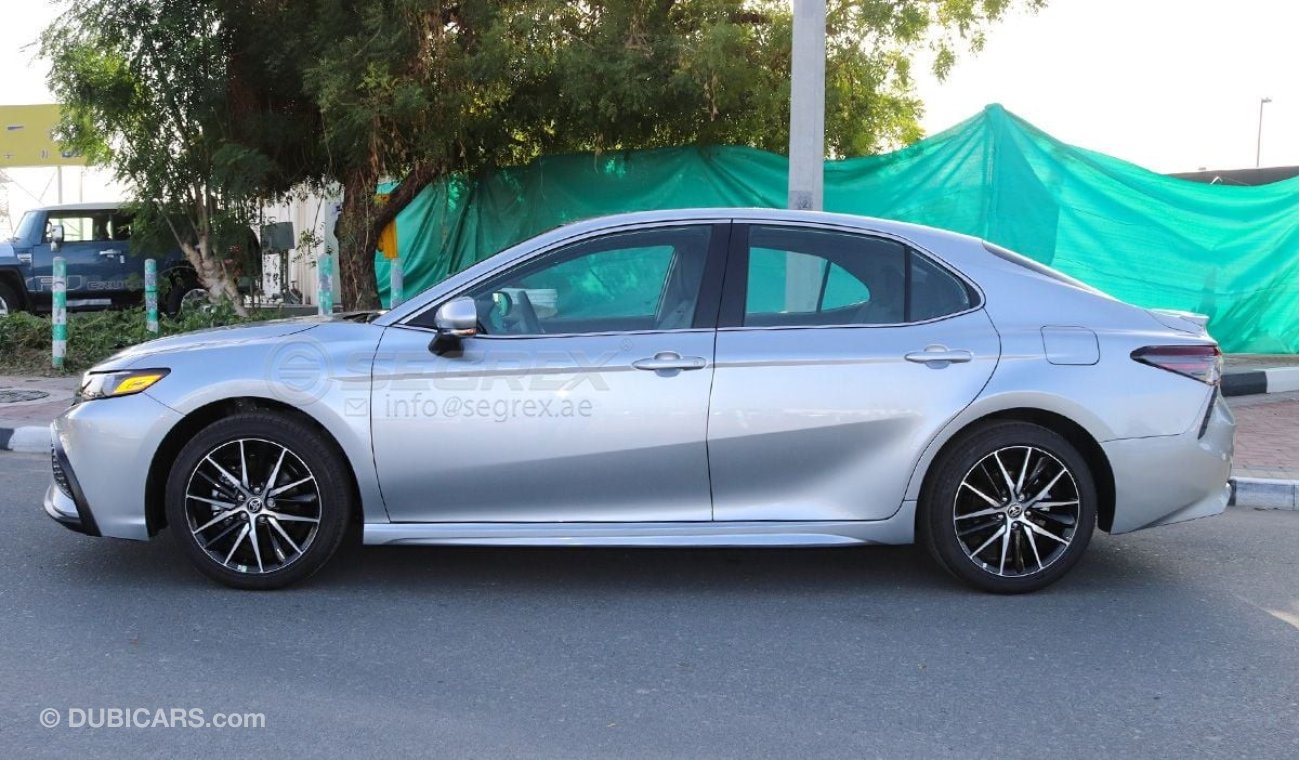 Toyota Camry RADAR CRUISE LAND CHANGE ASSIST AND SUNROOF