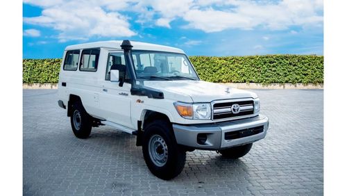 Toyota Land Cruiser Hard Top V6, 4.0L, PETROL, MANUAL TRANMUSSION,MODEL 2023 FOR EXPORT