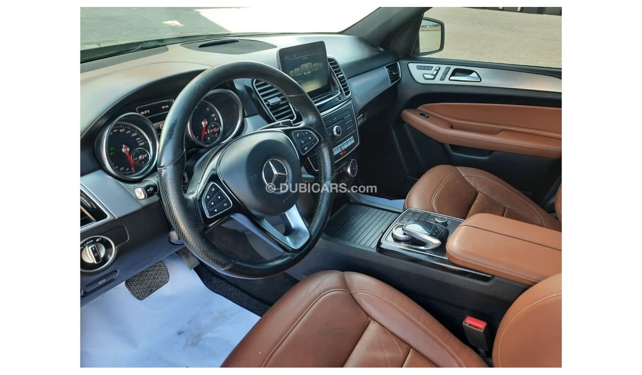 Mercedes-Benz GLE 350 Mercedes gle350d 2018 full option تتصدر للسعودية