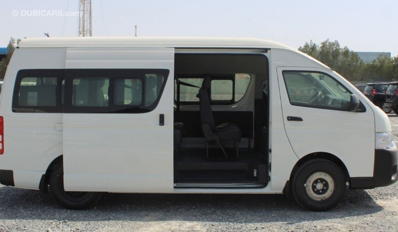 تويوتا هاياس HIACE 2.5L 15 SEATER AC H.ROOF