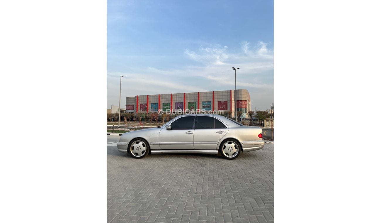 Mercedes-Benz E 55 AMG E55 AMG Avantgarde