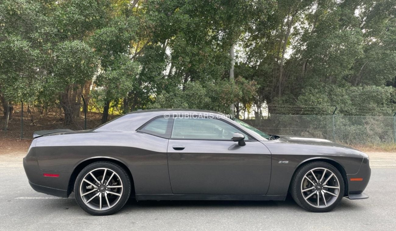 Dodge Challenger R/T 5.7L (370 HP)