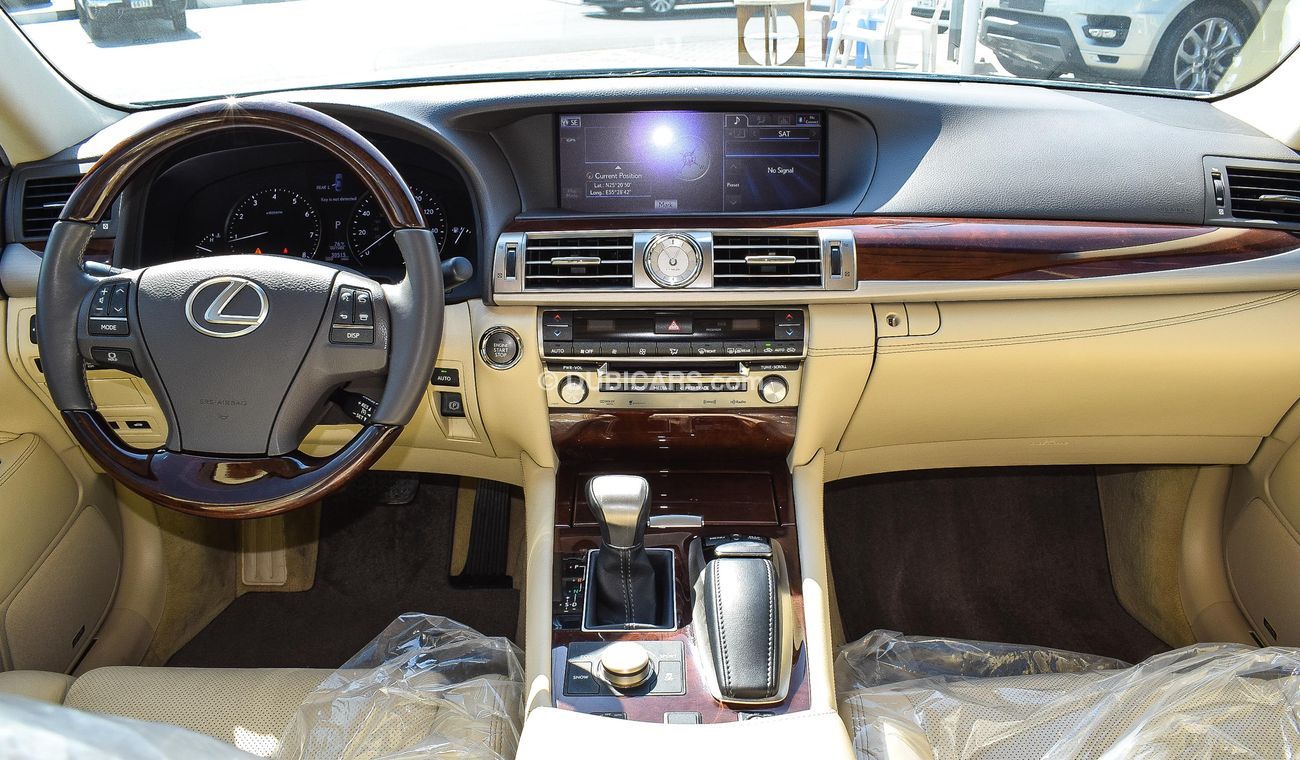 Lexus LS460