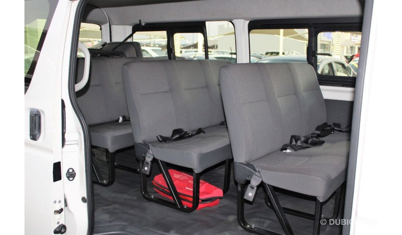 Toyota Hiace MID ROOF