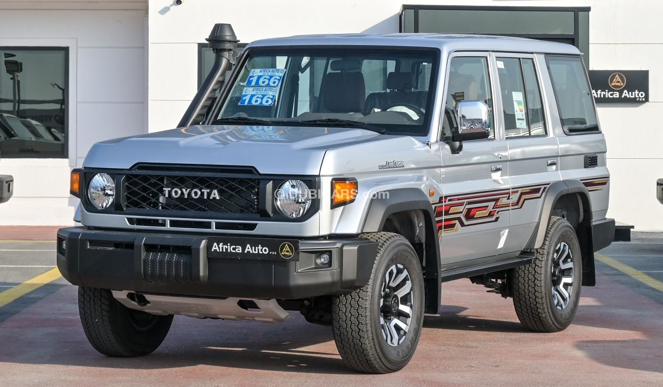 Toyota Land Cruiser 70 LC76 4.0L AT LX  YM 2024