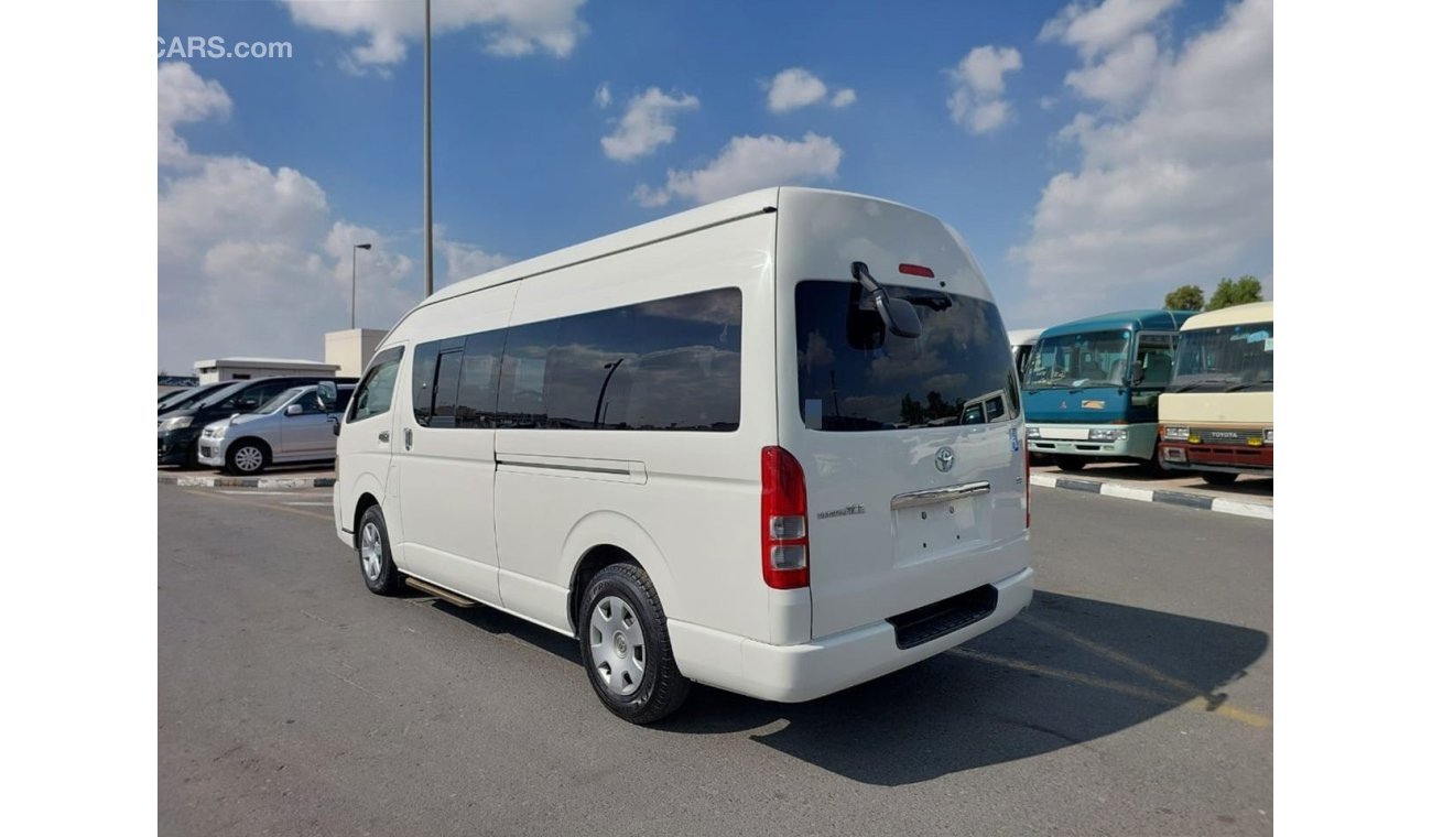 Toyota Hiace TOYOTA HIACE COMMUTER VAN RIGHT HAND DRIVE(PM09879)