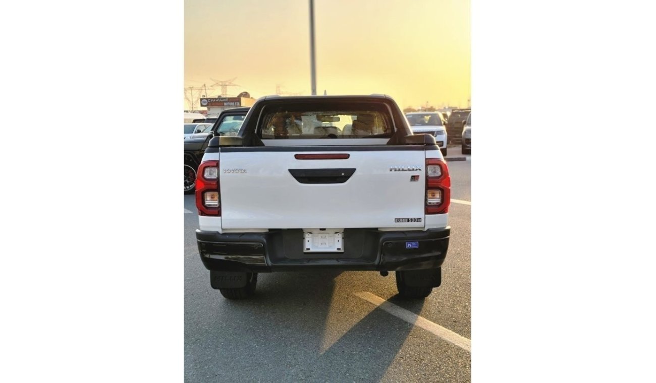 تويوتا هيلوكس TOYOTA HILUX GR SPORTS 2.7CC ديزل (اليد اليمنى) اليابان