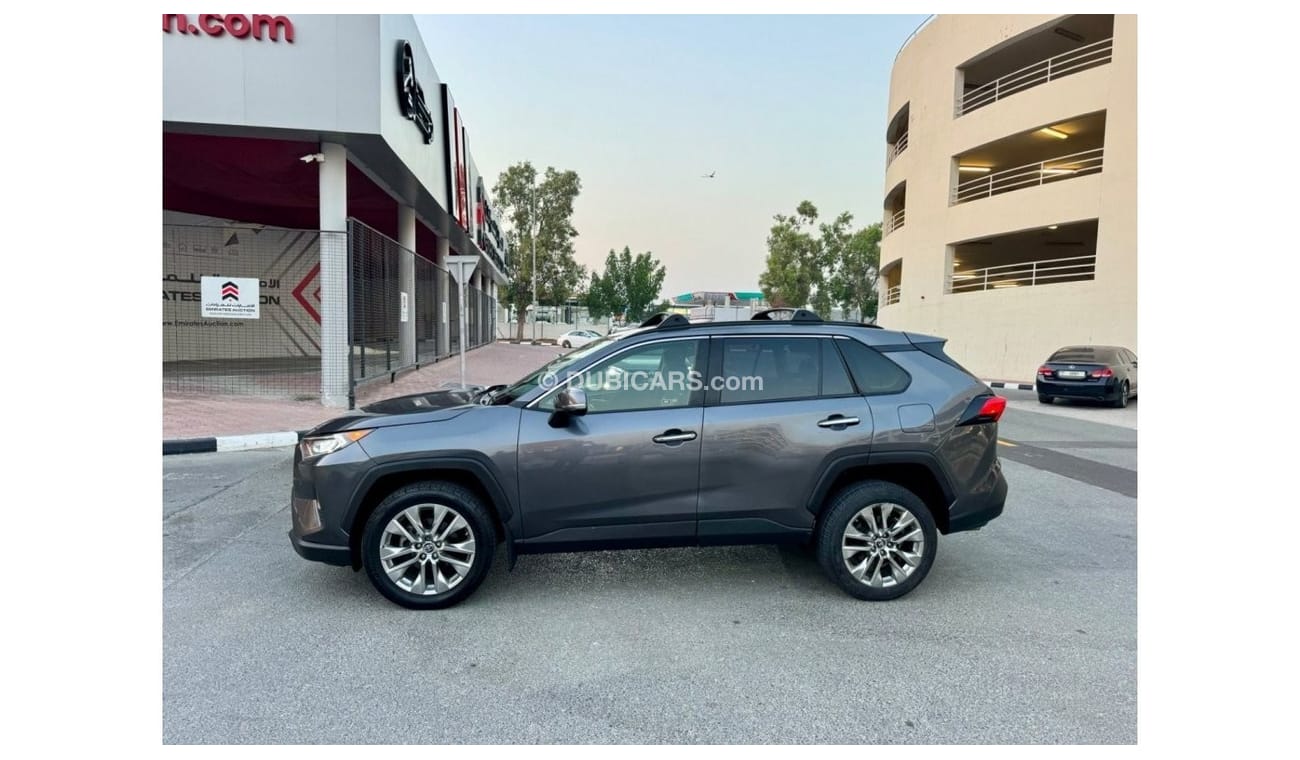 Toyota RAV4 2019 LIMITED AWD SUNROOF UAE PASS