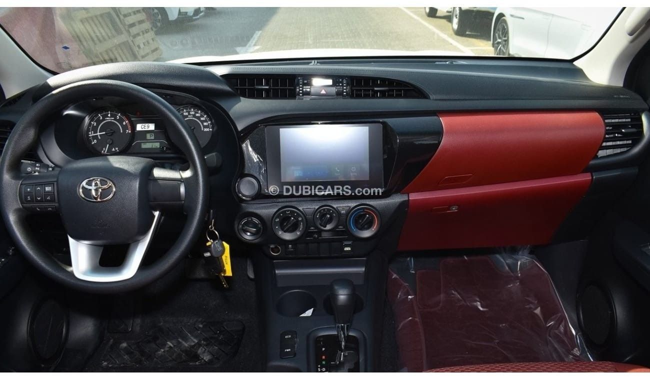 تويوتا هيلوكس TOYOTA HILUX DLX 2.4 PETROL AUTOMATIC 2024 GCC OMAN