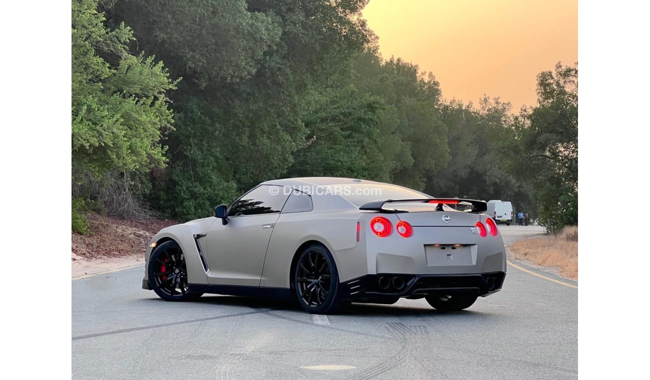 Nissan GTR Track Edition 3.8L (600 HP)