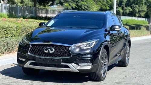 Infiniti Q30