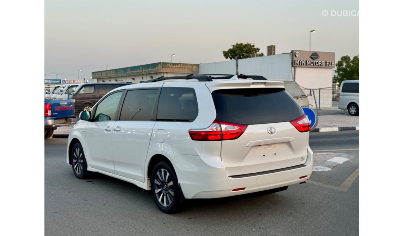 Toyota Sienna 2019 XLE SUNROOF 4x4 FULL OPTION US SPEC