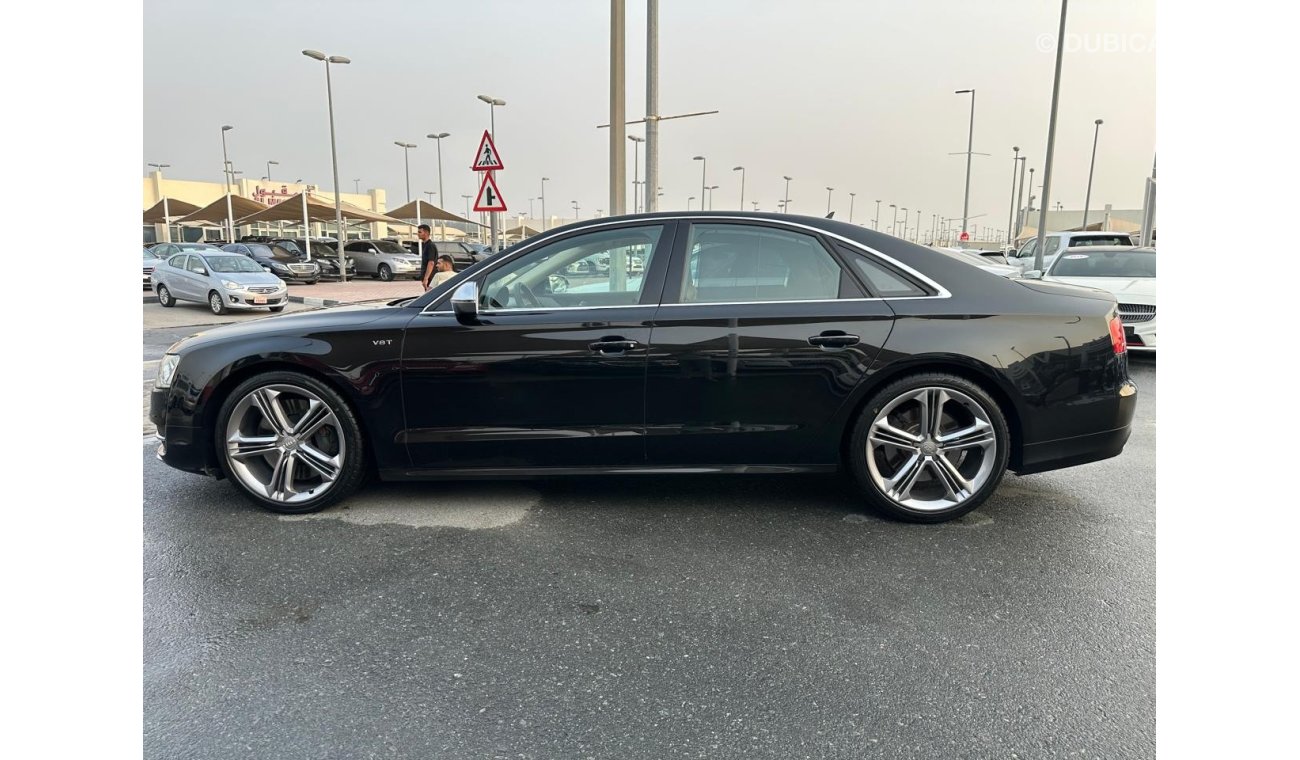 Audi S8 TFSI quattro Top Audi S8 S-LINE _GCC_2014_Excellent Condition _Full option_Fully original paint