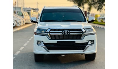 تويوتا لاند كروزر Toyota Land Cruiser 2018 GXR diesel v8 LHD full options