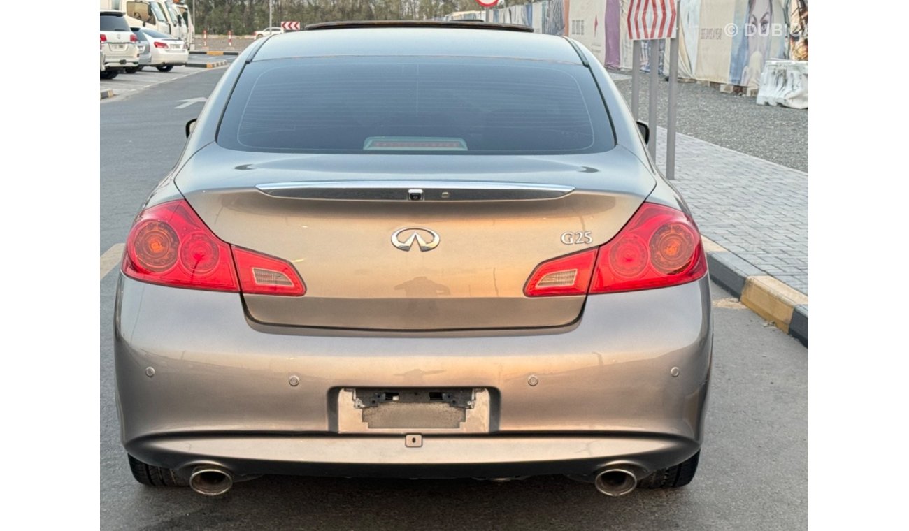 Infiniti G25 Std