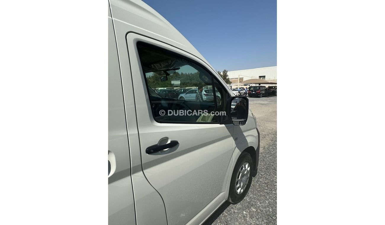 تويوتا هاياس 2025 Toyota Hiace DX 13-Seater 3.5L V6 Petrol A/T (3-Point Seatbelts) Export Only