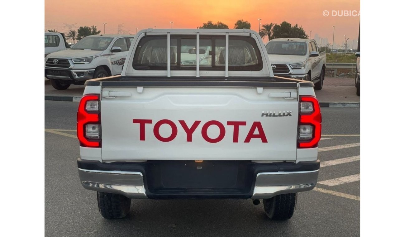 تويوتا هيلوكس 2021 Toyota Hilux Adventure 2.7L V4 - AWD 4x4 - Push Start  Power window - Patrol - 83,000 km