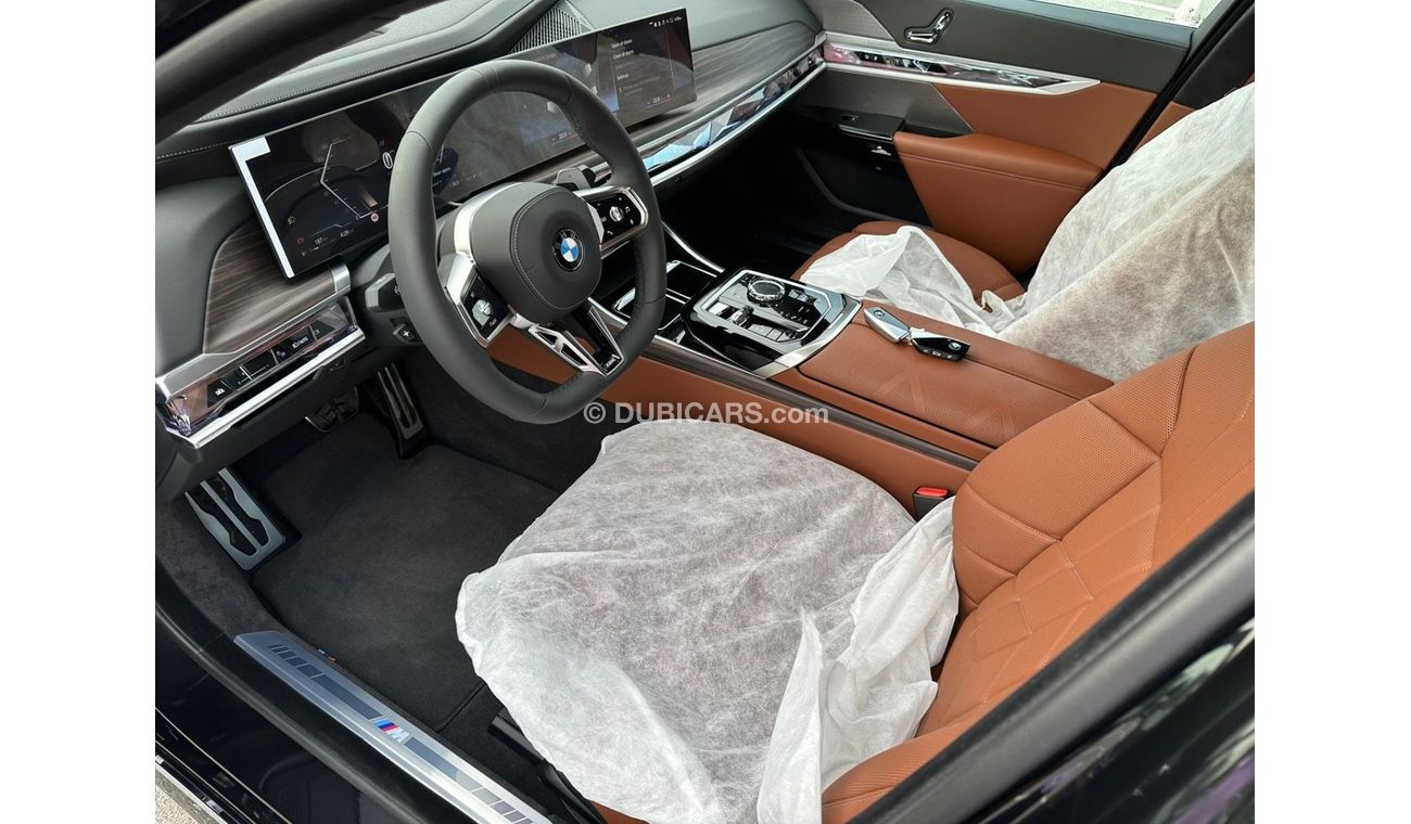 بي أم دبليو 740Li BMW 740i 2023 GCC   V8