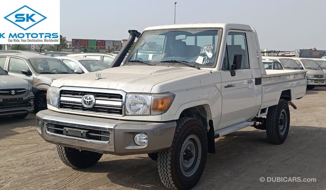 Toyota Land Cruiser Pick Up 4.2L Diesel, M/T, 4x4, Double Tank & Fog Lights(CODE # 67788)