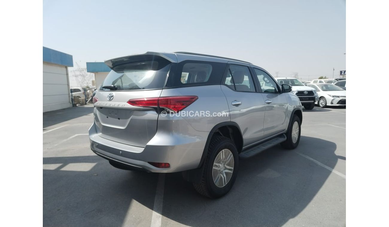 Toyota Fortuner TOYOTA FORTUNER 2.7 AT SILVER 2023