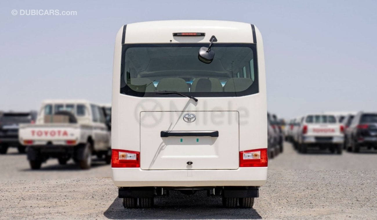 تويوتا كوستر RHD 4.2L DIESEL 30-SEATER: SNORKEL, REAR DIFFERENTIAL LOCK, MANUAL AC