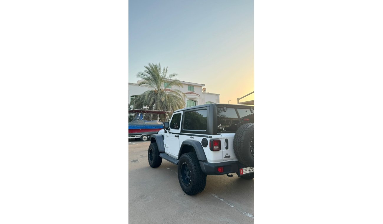 Jeep Wrangler 3.6L V6 Sport (2-Door)