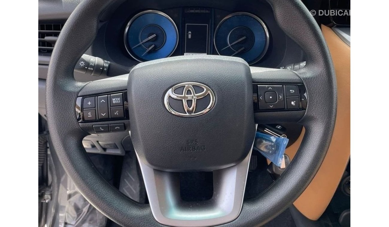 تويوتا فورتونر Toyota Fortuner 2.7 L Suv 4WD 5 Doors