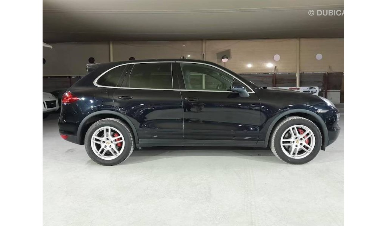 بورش كايان أس PORSCHE CAYENNE S 4.8L 2012, WITH LOW MILEAGE, SUNROOF AND MORE..