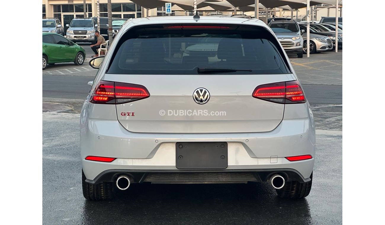 فولكس واجن جولف GTI GTI P1 Volkswagen Golf GTi _GCC_2019_Excellent Condition _Full option