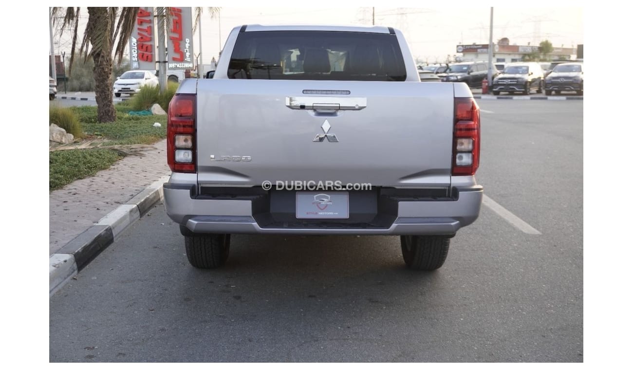 Mitsubishi L200 MITSUBISHI L200 SPORTERO 2.4L DIESEL DCABIN 4WD 6AT CHROME EDITION