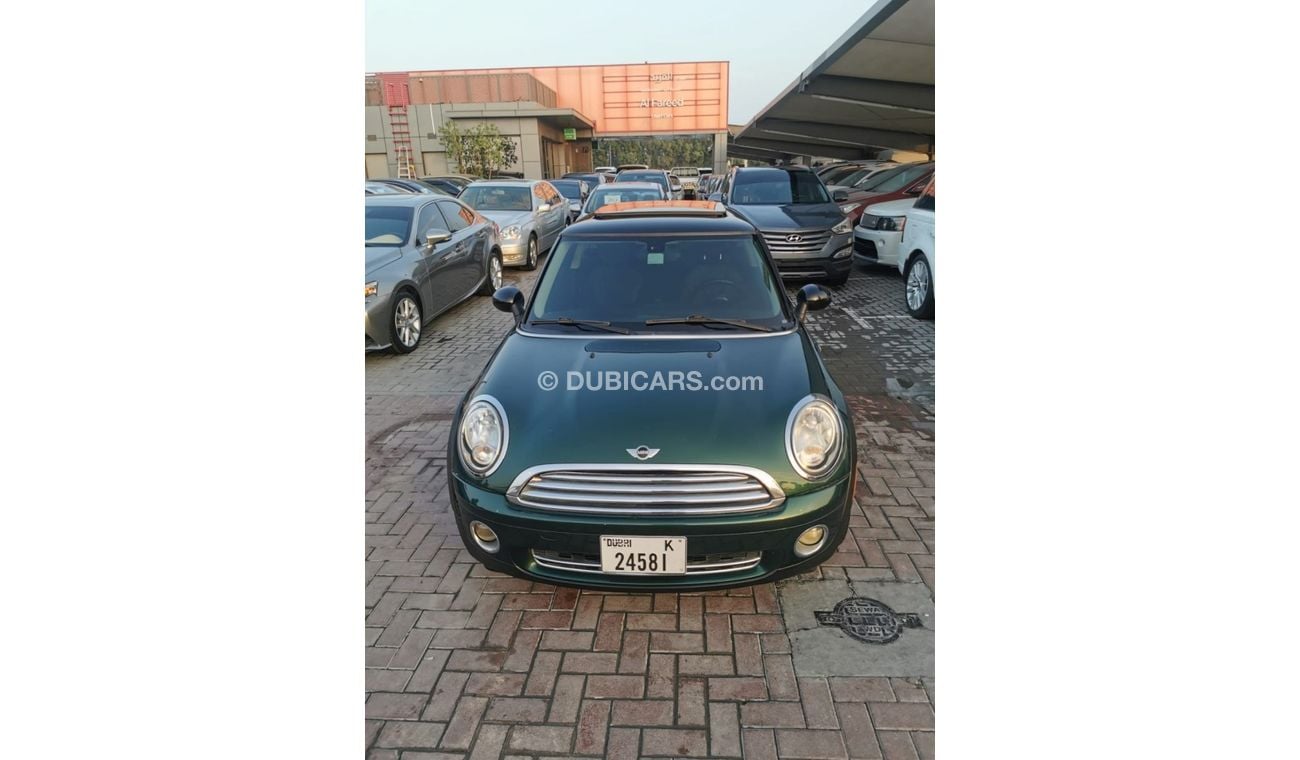 ميني كوبر Std 1.5L In excellent condition and requires no expenses